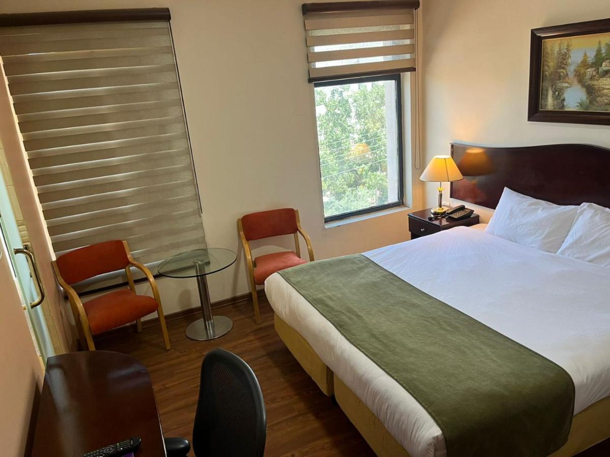 Rozana Hotel Amman Extérieur photo