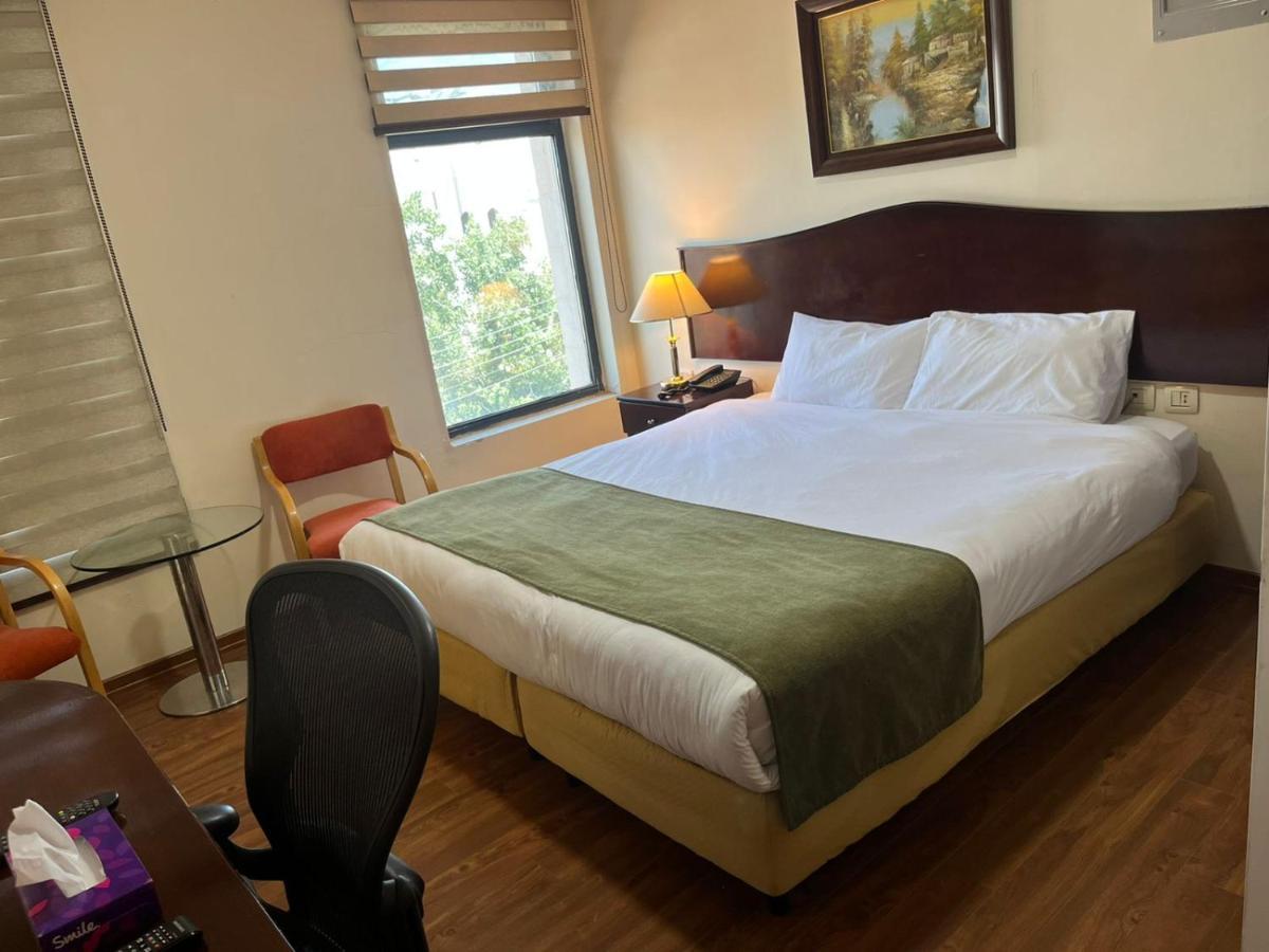 Rozana Hotel Amman Extérieur photo