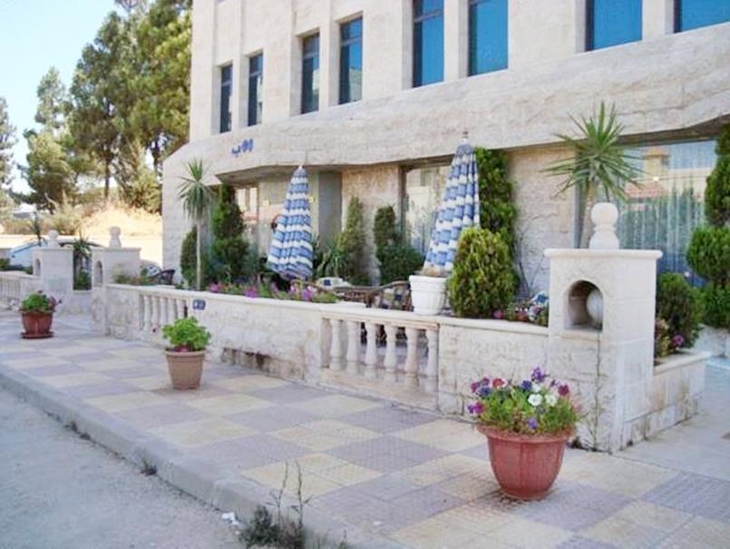 Rozana Hotel Amman Extérieur photo