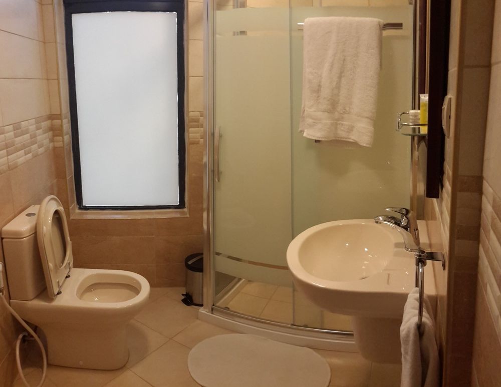 Rozana Hotel Amman Extérieur photo