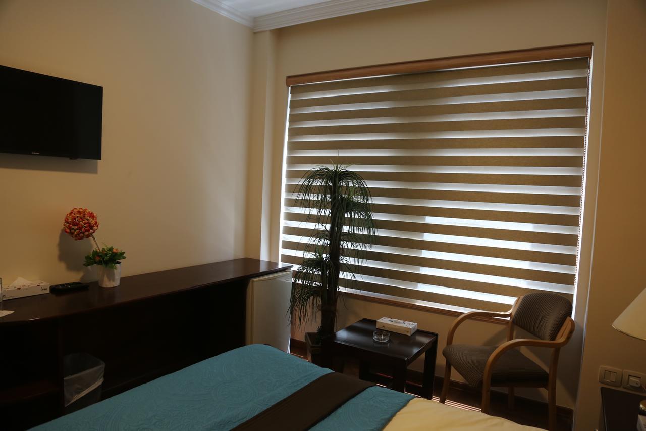 Rozana Hotel Amman Extérieur photo