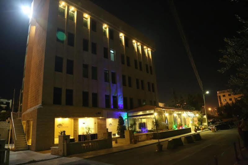 Rozana Hotel Amman Extérieur photo